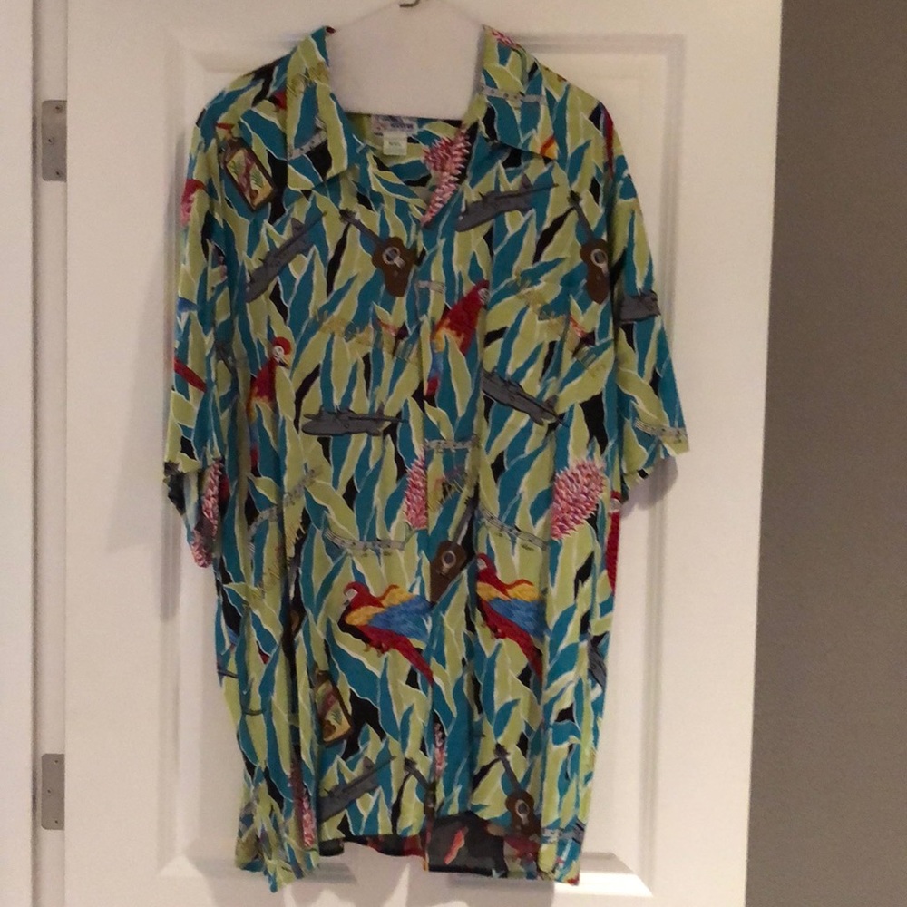 Traditional Hawaiian Shirt. XXL